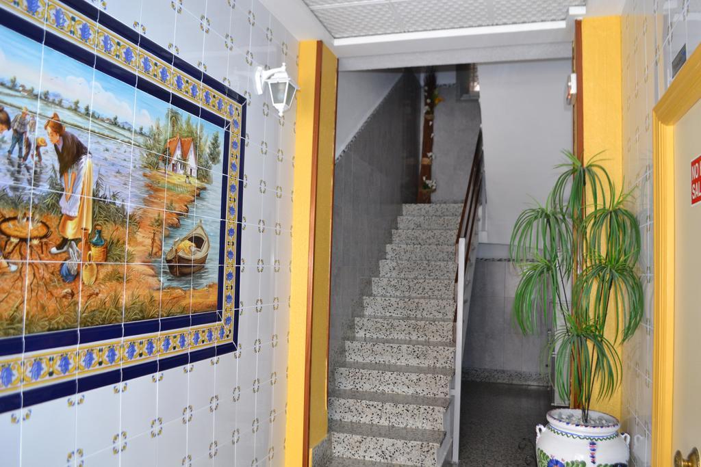Hostal La Pilarica Paterna Zewnętrze zdjęcie