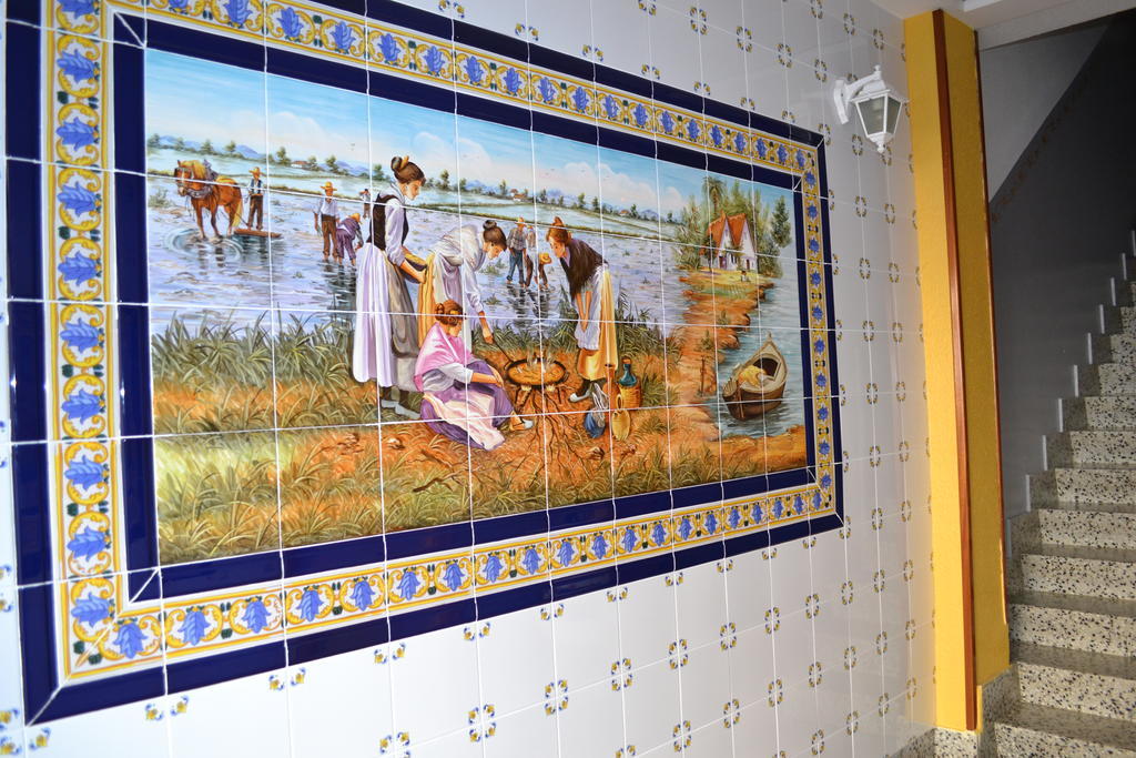 Hostal La Pilarica Paterna Zewnętrze zdjęcie