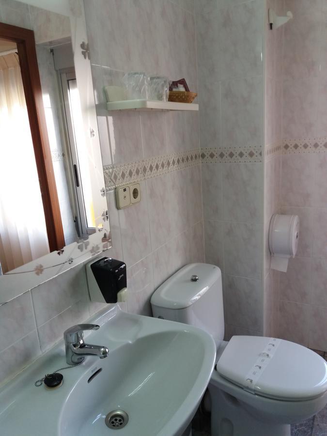 Hostal La Pilarica Paterna Zewnętrze zdjęcie