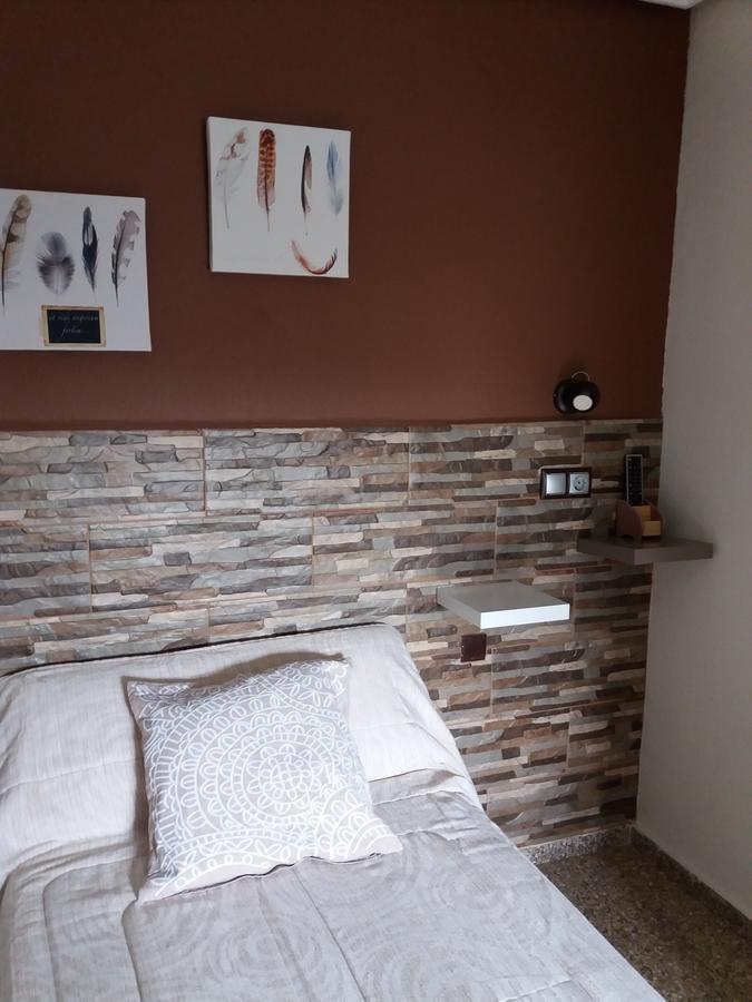 Hostal La Pilarica Paterna Zewnętrze zdjęcie