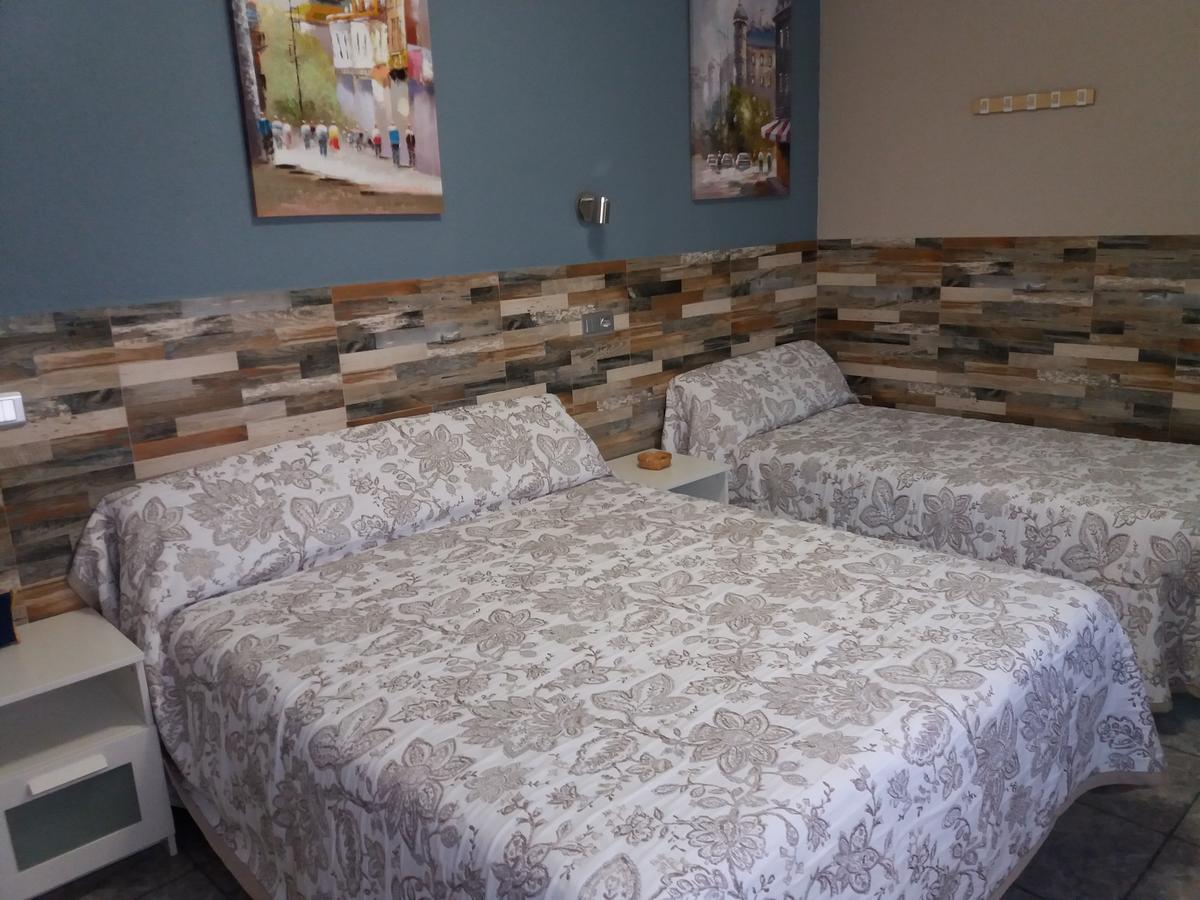 Hostal La Pilarica Paterna Zewnętrze zdjęcie