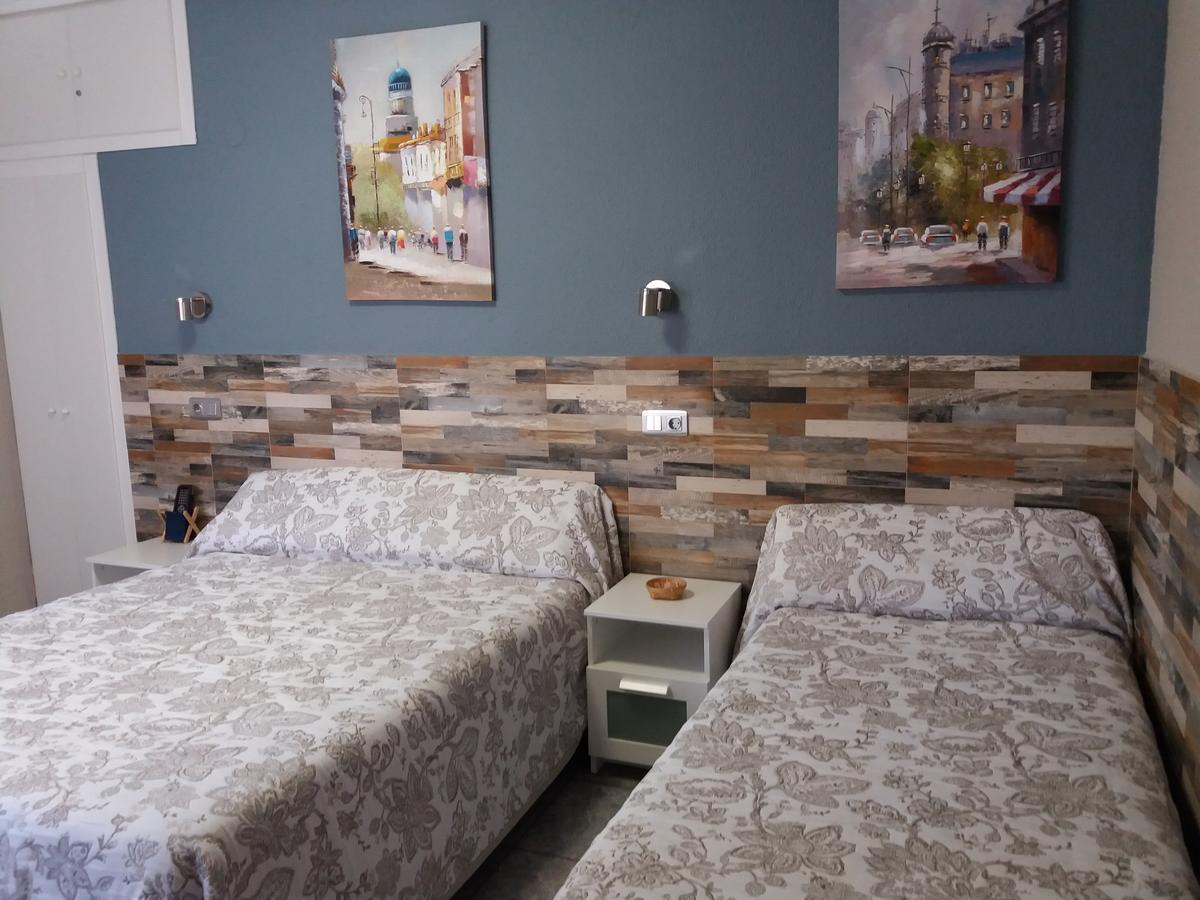 Hostal La Pilarica Paterna Zewnętrze zdjęcie