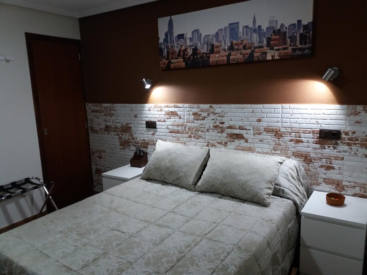 Hostal La Pilarica Paterna Zewnętrze zdjęcie
