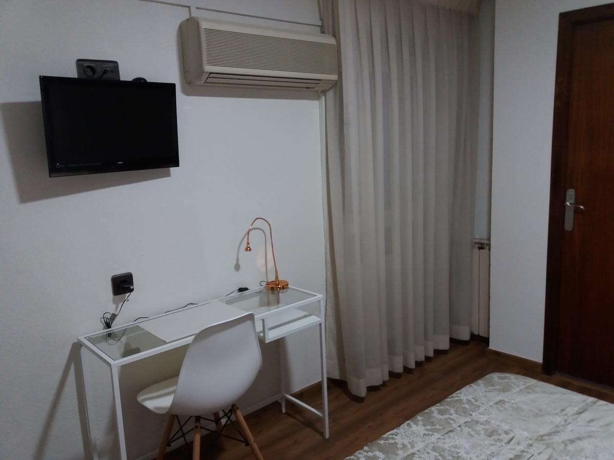 Hostal La Pilarica Paterna Zewnętrze zdjęcie