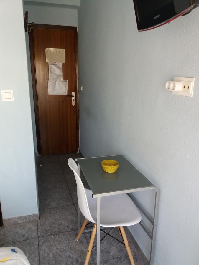 Hostal La Pilarica Paterna Zewnętrze zdjęcie